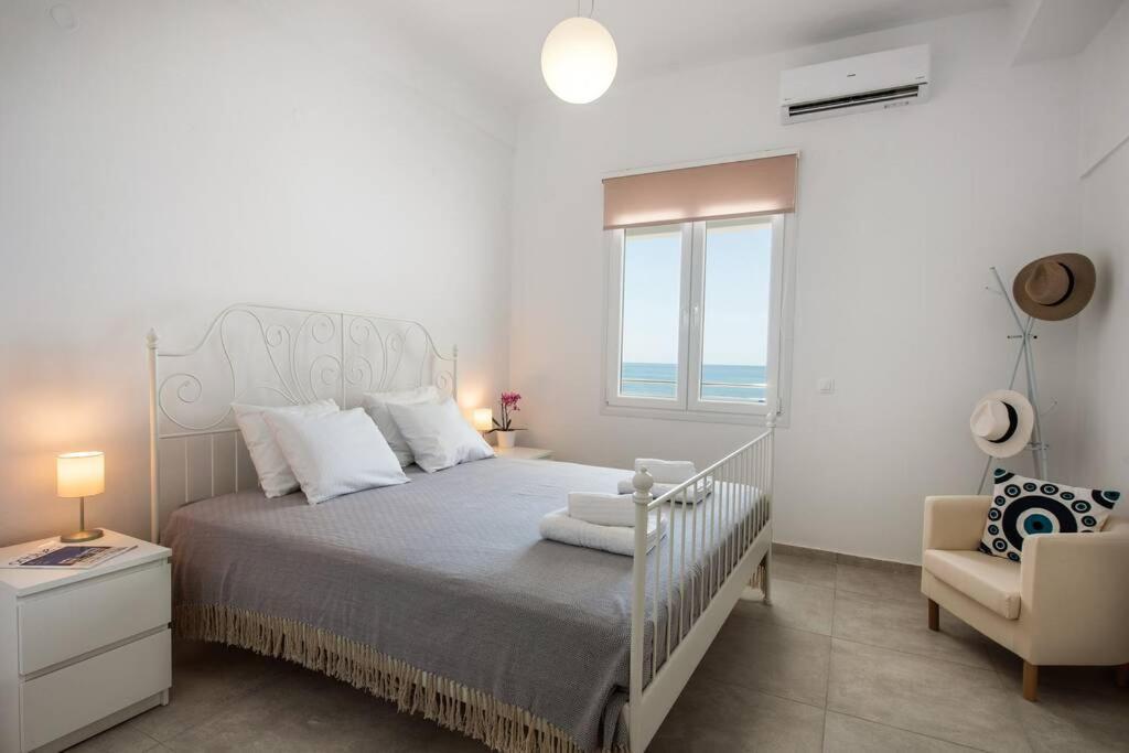 Amazing Seafront Suite Ierápetra Extérieur photo